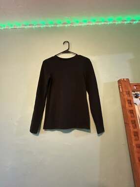 Pact Organic Cotton Long Sleeve Crew Neck Top Black XS